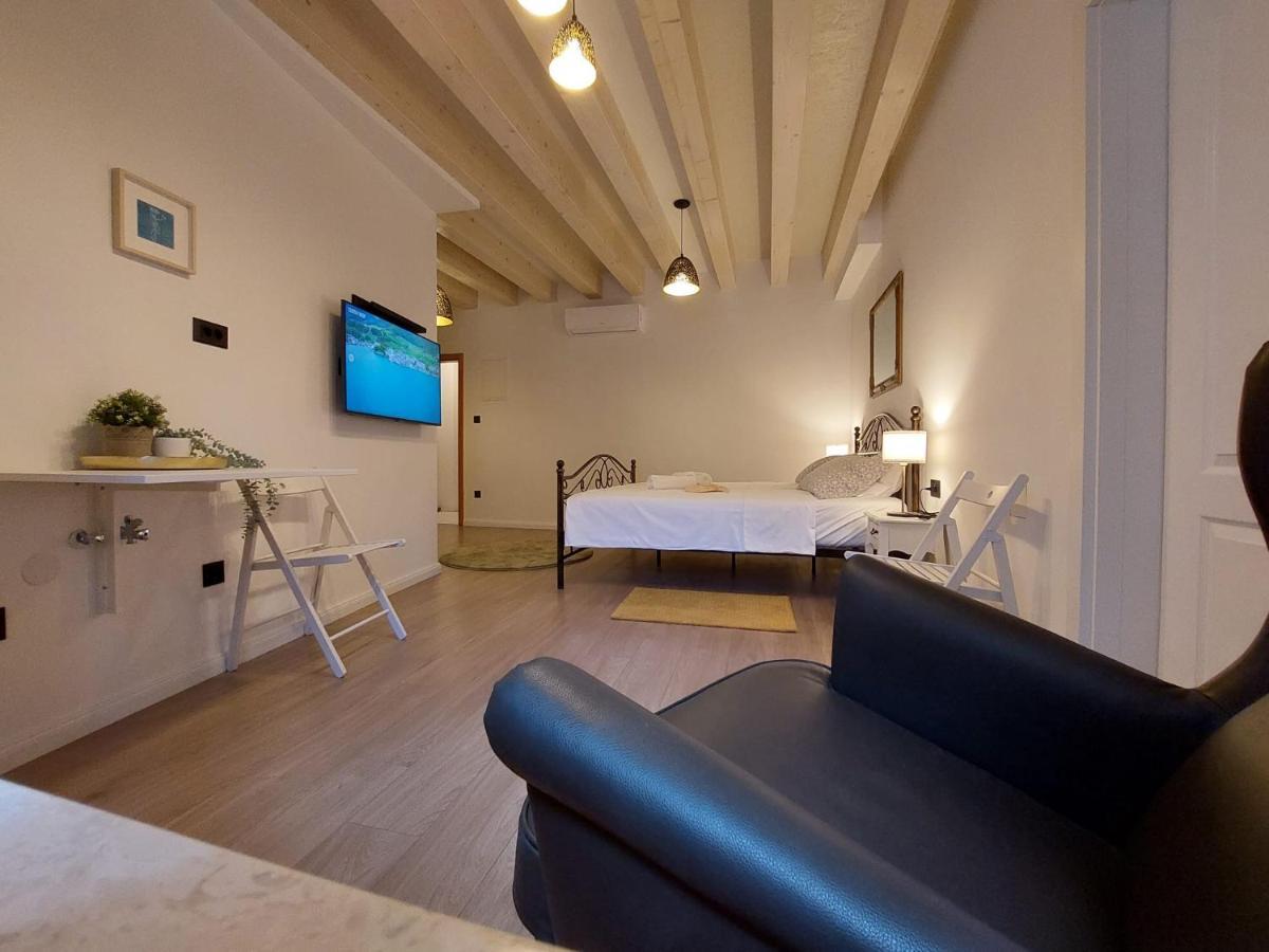 Central Palace Apartment 시베니크 외부 사진