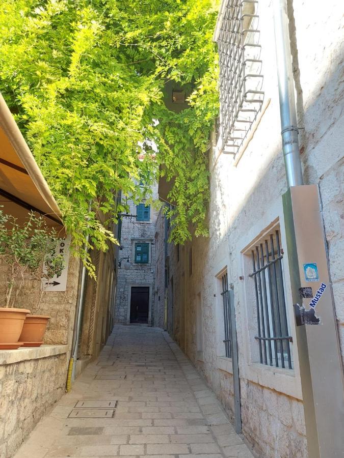 Central Palace Apartment 시베니크 외부 사진