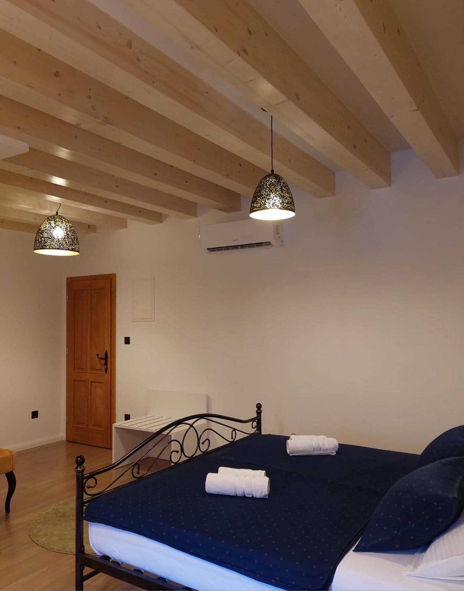 Central Palace Apartment 시베니크 외부 사진
