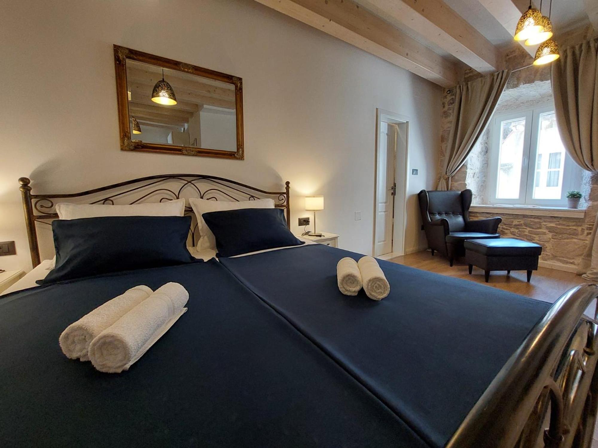 Central Palace Apartment 시베니크 외부 사진
